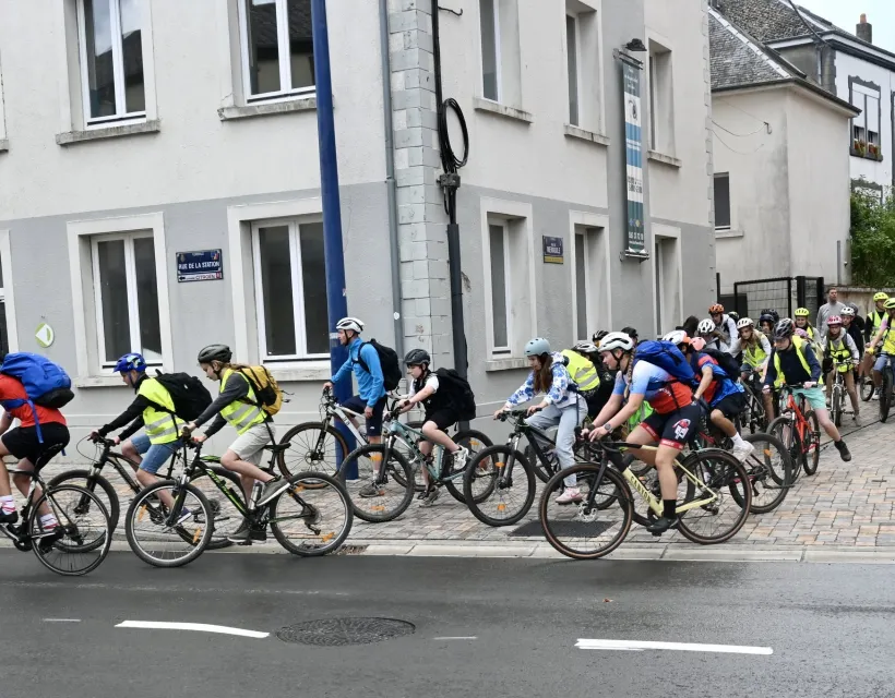 Cyclistes dans une rue